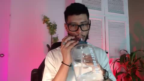 Snapshot of colby_smit chatting on 12/03/25, 07:56 Colby online show from 12/03/25, 07:56