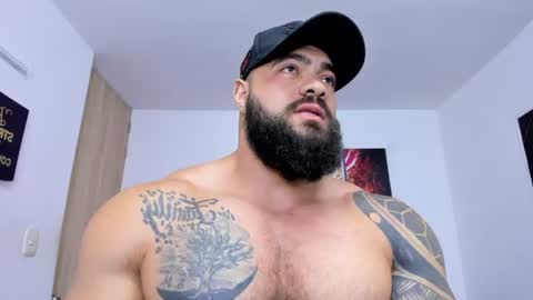 college_muscle_ass online show from 07/28/26, 08:52
