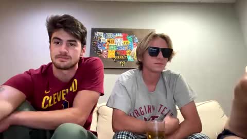 college_packing_8 online show from 10/09/25, 12:52