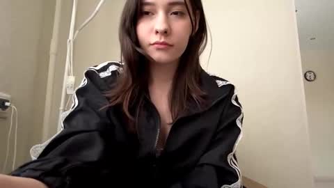 Snapshot of colleneqadir chatting on 12/16/25, 11:26 Misa 3 online show from 12/16/25, 11:26