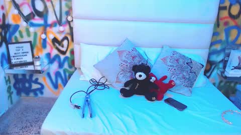 valentina online show from 11/14/25, 12:59