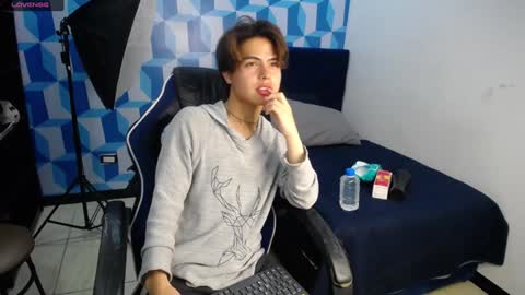 collinstone online show from 01/21/25, 07:50