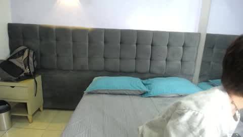 collinstone online show from 01/24/25, 01:14