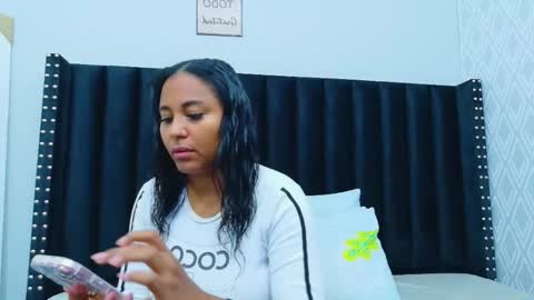 Snapshot of colombia_mommy_ chatting on 02/24/26, 12:25 GRETCHEN online show from 02/24/26, 12:25