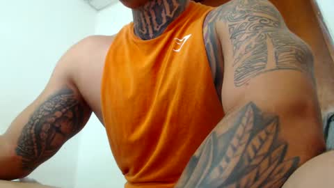 Snapshot of colombian_monster_cock chatting on 12/30/24, 02:51 camilo online show from 12/30/24, 02:51