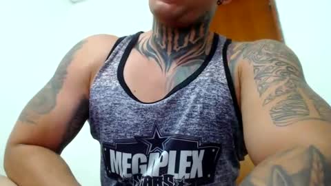 Snapshot of colombian_monster_cock chatting on 02/12/25, 08:06 camilo online show from 02/12/25, 08:06