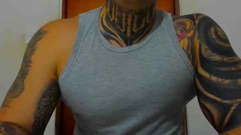 Snapshot of colombian_monster_cock chatting on 10/09/25, 06:22 camilo online show from 10/09/25, 06:22