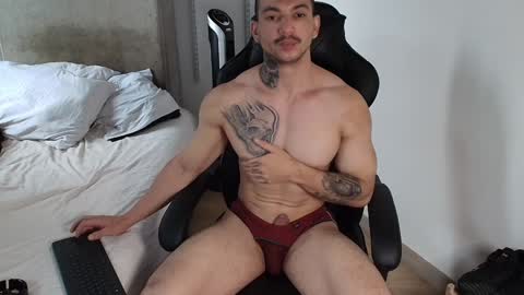 colombianmuscle8 online show from 02/05/25, 06:26