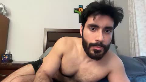 Snapshot of colombianstud94 chatting on 04/14/26, 12:11 colombianstud94 online show from 04/14/26, 12:11