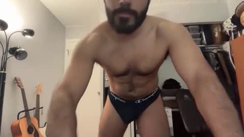 Snapshot of colombianstud94 chatting on 04/27/26, 12:14 colombianstud94 online show from 04/27/26, 12:14