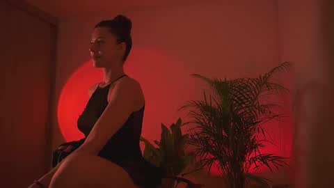 Laura online show from 03/02/25, 12:09