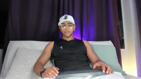 colstorw_ online show from 12/01/25, 10:20