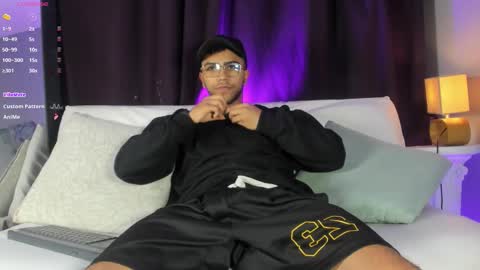 colstorw_ online show from 12/15/25, 10:19