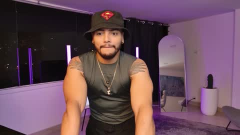 Snapshot of colton_mars chatting on 11/11/25, 04:34 Jhoan online show from 11/11/25, 04:34