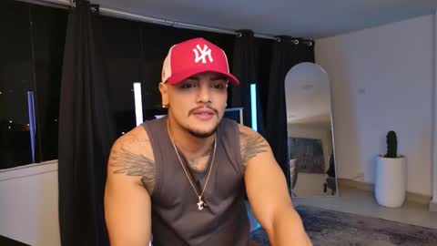 Snapshot of colton_mars chatting on 12/16/25, 07:13 Jhoan online show from 12/16/25, 07:13