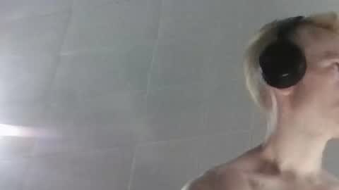 Snapshot of comecontrol chatting on 10/27/25, 10:30 comecontrol online show from 10/27/25, 10:30