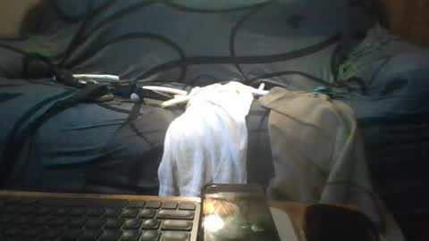 Snapshot of comesuckthisdick111 chatting on 06/19/26, 04:06 comesuckthisdick111 online show from 06/19/26, 04:06