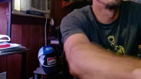 Nelson or ComicKing and sometime Peachy143 online show from 07/04/26, 12:44