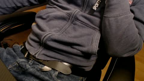 Snapshot of commanderchip chatting on 01/17/25, 03:32 commanderchip online show from 01/17/25, 03:32