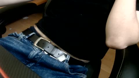 Snapshot of commanderchip chatting on 02/22/25, 04:40 commanderchip online show from 02/22/25, 04:40