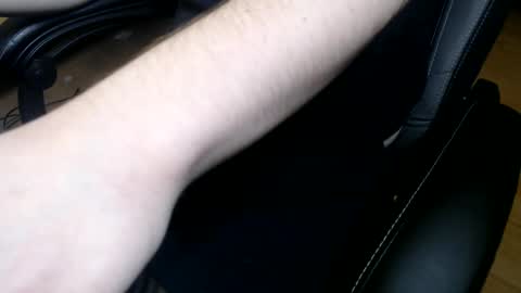 Snapshot of commanderchip chatting on 02/28/25, 04:20 commanderchip online show from 02/28/25, 04:20