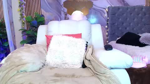 Ariane... online show from 12/22/25, 09:45