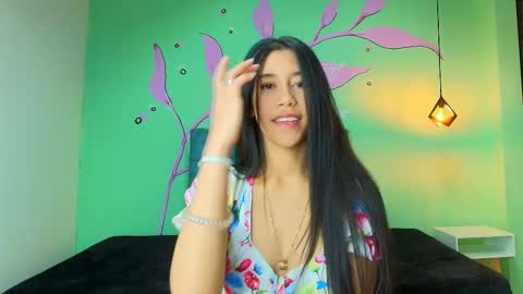 C O N N I E online show from 11/24/25, 08:52