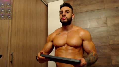 connor_h1 online show from 02/06/25, 05:57