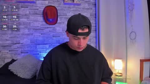 Snapshot of connorsmith_26 chatting on 10/28/25, 01:53 Connor Smith online show from 10/28/25, 01:53