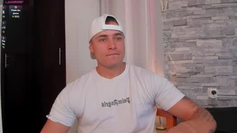 Snapshot of connorsmith_26 chatting on 12/04/25, 12:14 Connor Smith online show from 12/04/25, 12:14