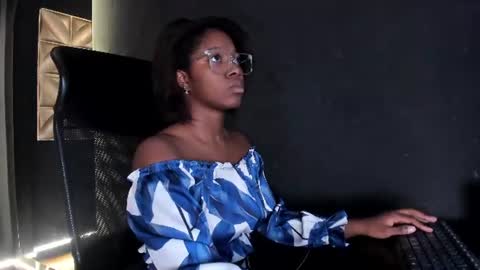 Nilo Solem online show from 06/10/26, 07:57