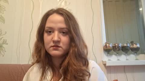Snapshot of constancesiok chatting on 09/22/25, 03:25 Chloe online show from 09/22/25, 03:25