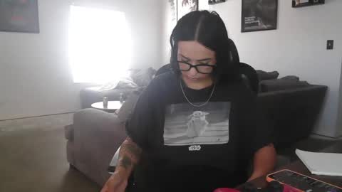 controllercutie online show from 10/01/25, 02:34