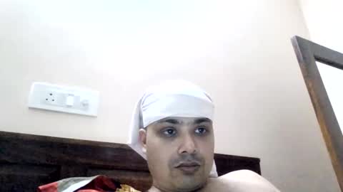 Snapshot of cool_breeze09 chatting on 04/16/26, 11:33 Cool Breeze09 online show from 04/16/26, 11:33