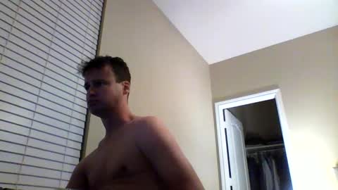 Snapshot of cooldude122222 chatting on 12/06/24, 03:19 cooldude122222 online show from 12/06/24, 03:19