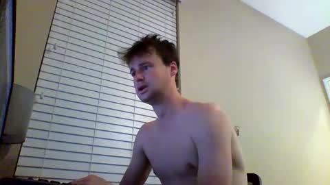 Snapshot of cooldude122222 chatting on 01/22/25, 02:48 cooldude122222 online show from 01/22/25, 02:48