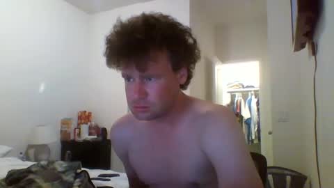 Snapshot of cooldude122222 chatting on 09/16/25, 02:34 cooldude122222 online show from 09/16/25, 02:34