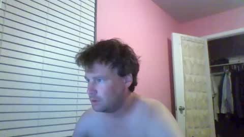 Snapshot of cooldude122222 chatting on 10/13/25, 12:32 cooldude122222 online show from 10/13/25, 12:32