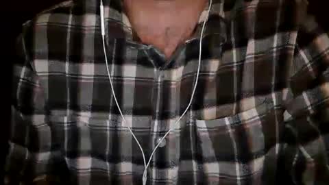 Snapshot of cooldude5432 chatting on 02/22/25, 02:17 Cool Dude online show from 02/22/25, 02:17