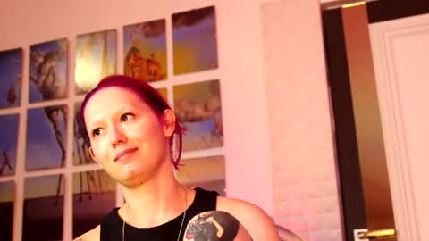 Snapshot of coolteacher chatting on 06/16/26, 11:02 Ginger The Cringer online show from 06/16/26, 11:02