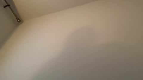 Snapshot of coolvibes69 chatting on 11/22/25, 08:08 coolvibes69 online show from 11/22/25, 08:08