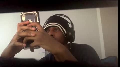 Snapshot of coolvibes69 chatting on 12/13/25, 07:53 coolvibes69 online show from 12/13/25, 07:53