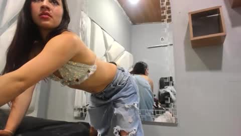 CooperEmma  online show from 12/02/25, 09:54