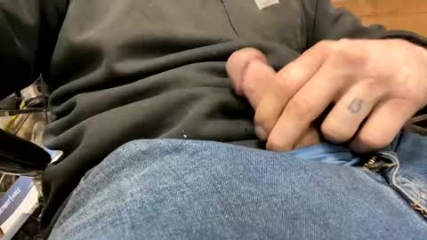 Snapshot of copart84 chatting on 01/02/25, 09:18 copart84 online show from 01/02/25, 09:18