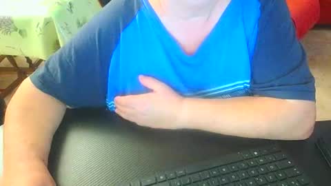 coquin375 online show from 10/28/25, 07:05