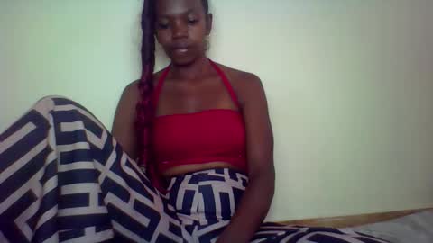 Snapshot of coquine_lara chatting on 04/19/26, 11:31 coquine_lara online show from 04/19/26, 11:31