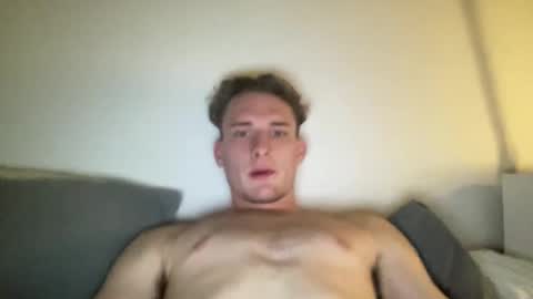 Snapshot of cor01 chatting on 09/25/25, 09:29 cor01 online show from 09/25/25, 09:29