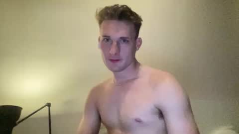 Snapshot of cor01 chatting on 11/09/25, 03:16 cor01 online show from 11/09/25, 03:16