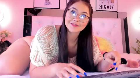 Cora  online show from 02/19/25, 03:50