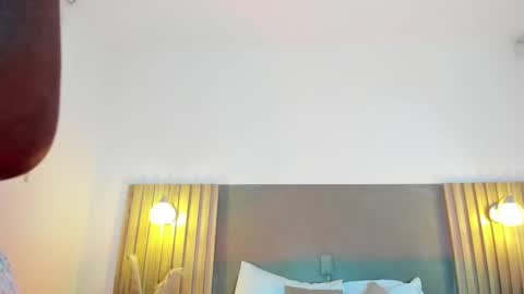 C O R A  L online show from 11/29/25, 02:14